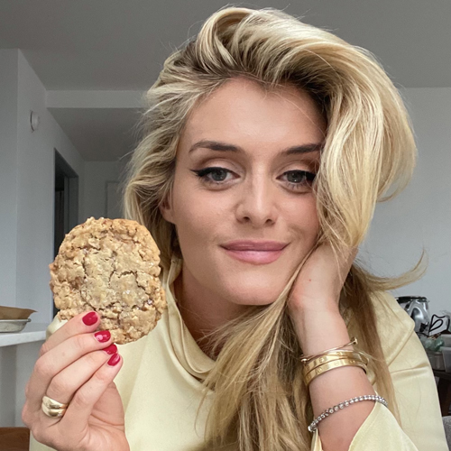 Daphne Oz Posts Oatmeal Toffee Cookies