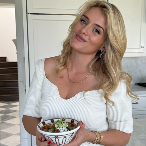 Daphne Oz Posts Curried Turkey Chili with Persimmon